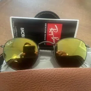 Ray-Ban | Accessories | Never Worn Only Tried On Ray Ban  display picture 3